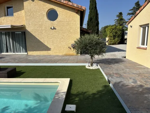 terrasse sur plot tour de piscine à Castelnaudary, Carcassonne, FERRAI Aménagement et Nature
