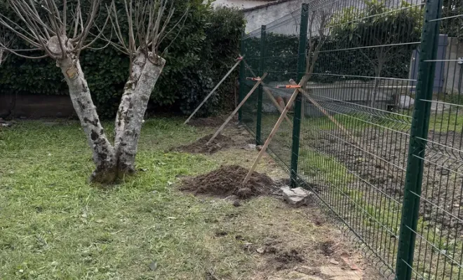 Une entreprise de paysagistes à Bram sur de la pose de clôture rigide, Carcassonne, FERRAI Aménagement et Nature